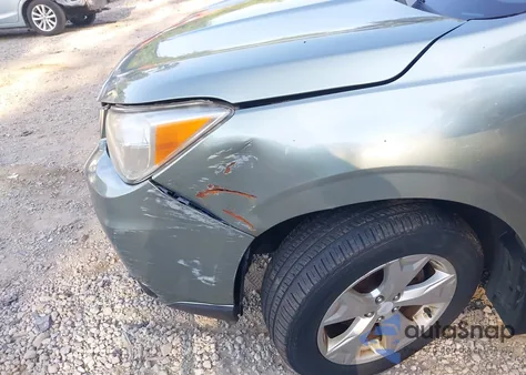 2015 Subaru Forester 2.5I z USA, uszkodzony, nr VIN JF2SJABC8FH498463